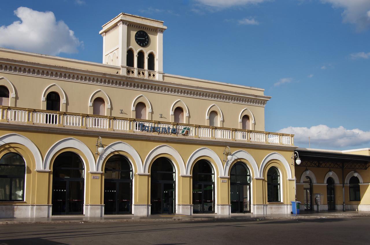 B&B Stazione37 Таранто Екстериор снимка